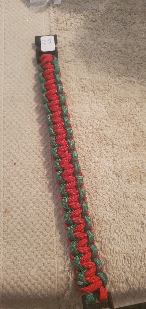 Paracord Christmas Bracelet